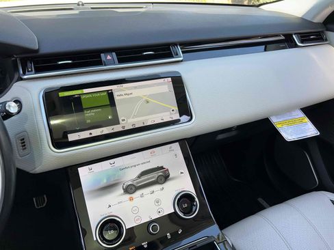 Used 2019 Land Rover Range Rover Velar R-Dynamic SE image 45