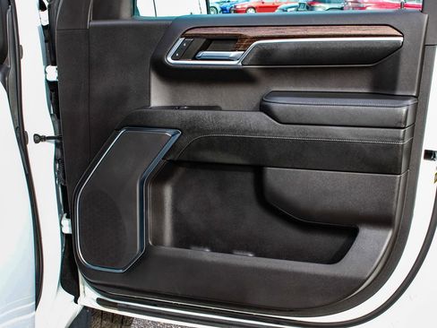 Used 2024 GMC Sierra 1500 Elevation AWD/4WD image 13