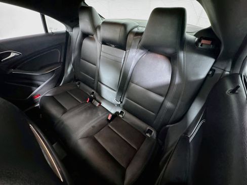 Used 2018 Mercedes-Benz CLA 250 4MATIC image 22