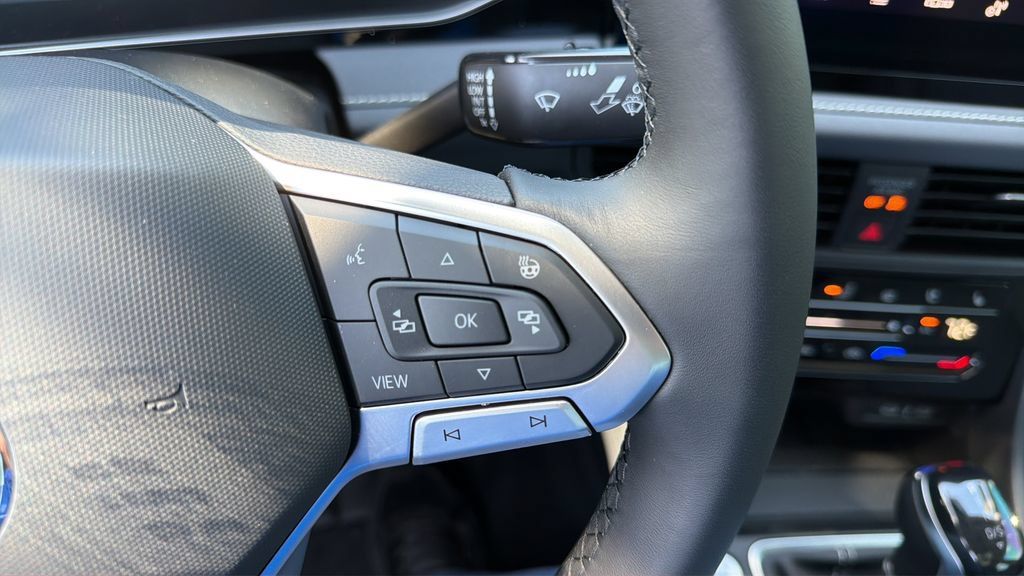 New 2026 Volkswagen Jetta SEL FWD image 19