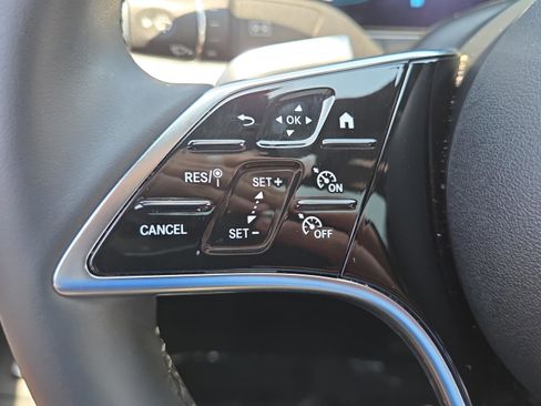 Used 2023 Mercedes-Benz E 350 Sedan image 24
