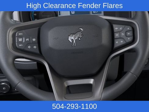 New 2025 Ford Bronco Badlands w/ Sasquatch Package AWD/4WD image 16