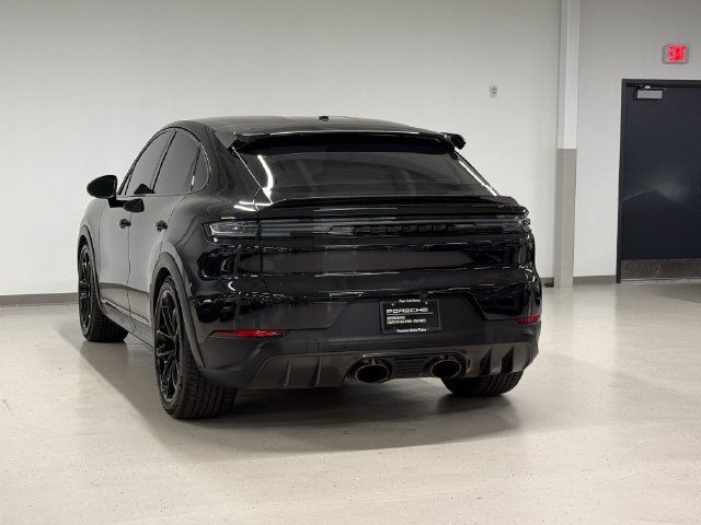 Certified 2026 Porsche Cayenne Turbo GT AWD/4WD image 3