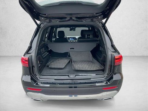 Certified 2025 Mercedes-Benz GLB 250 4MATIC image 6