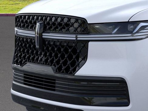 New 2025 Lincoln Navigator L Black Label image 17