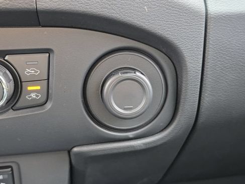 Used 2022 Nissan Frontier PRO-4X AWD/4WD image 30
