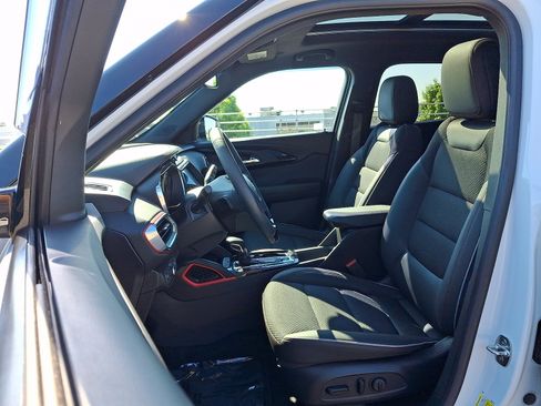 Used 2023 Chevrolet TrailBlazer RS w/ Sun and Liftgate Package AWD/4WD image 13