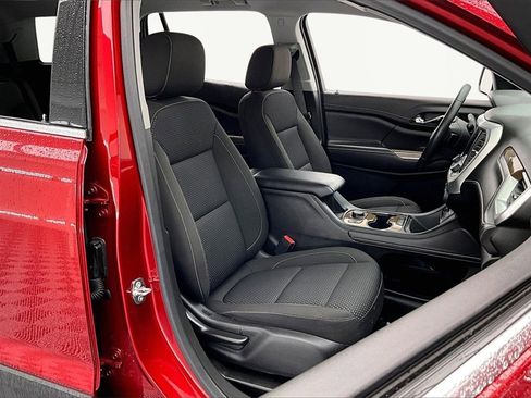 Used 2023 GMC Acadia SLE w/ Driver Convenience Package image 7