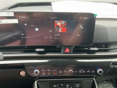 New 2025 Kia Carnival SX Prestige image 38