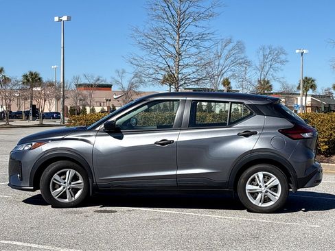 Used 2023 Nissan Kicks S image 22