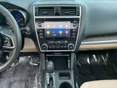 Used 2019 Subaru Outback 2.5i Limited image 11
