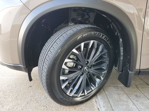 Certified 2025 Nissan Rogue SL w/ Tech Package image 33