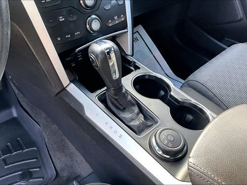 Used 2014 Ford Explorer XLT w/ Equipment Group 201A AWD/4WD image 10