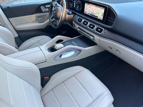 Used 2020 Mercedes-Benz GLE 350 4MATIC w/ Premium Package image 34