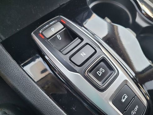 Used 2021 Honda Pilot Touring image 18