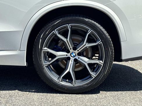 Used 2023 BMW X5 sDrive40i w/ M Sport Package RWD image 6