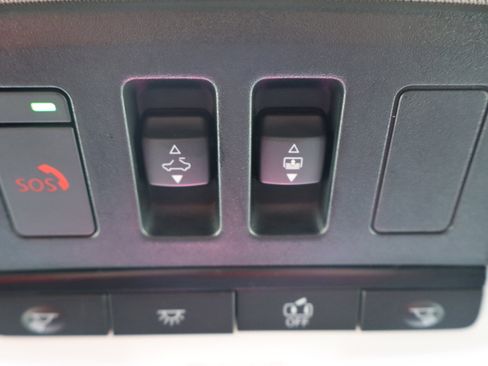 Used 2023 Nissan Rogue SL AWD/4WD image 24