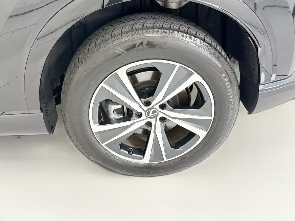 Used 2024 Lexus RX 350 Premium w/ Cold Area Package FWD image 29