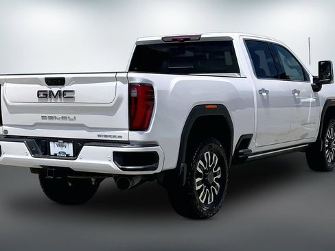 Used 2024 GMC Sierra 2500 Denali Ultimate w/ Max Trailering Package AWD/4WD image 13