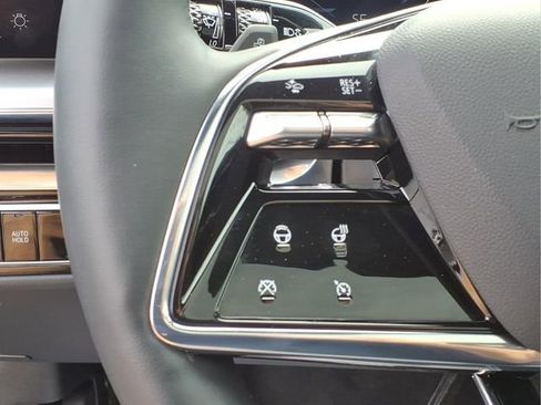 Used 2025 Cadillac Lyriq Luxury w/ LPO, Floor Liner Package AWD/4WD image 14