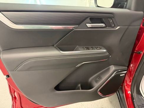 New 2026 GMC Acadia Elevation FWD image 13