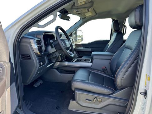 New 2026 Ford F250 Lariat w/ Black Appearance Package image 11