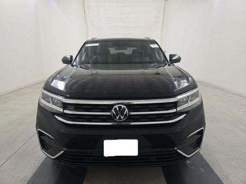 Used 2022 Volkswagen Atlas Cross Sport SEL R-Line image 2