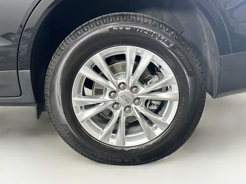 Used 2022 Cadillac XT5 Luxury image 11