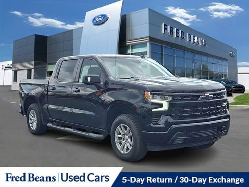 Used 2023 Chevrolet Silverado 1500 RST w/ Convenience Package II AWD/4WD image 1