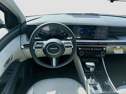 New 2026 Hyundai Tucson SEL Plus w/ Tow & Go Package FWD image 15