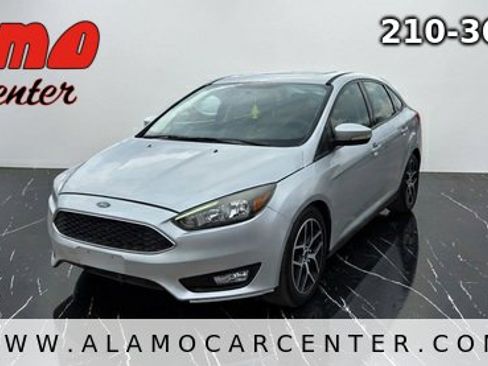 Used 2018 Ford Focus SEL image 1