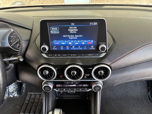 Used 2025 Nissan Sentra SR w/ SR Premium Package FWD image 20