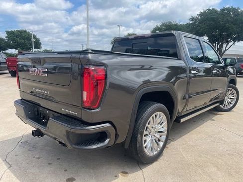 Used 2019 GMC Sierra 1500 Denali w/ Denali Ultimate Package AWD/4WD image 4