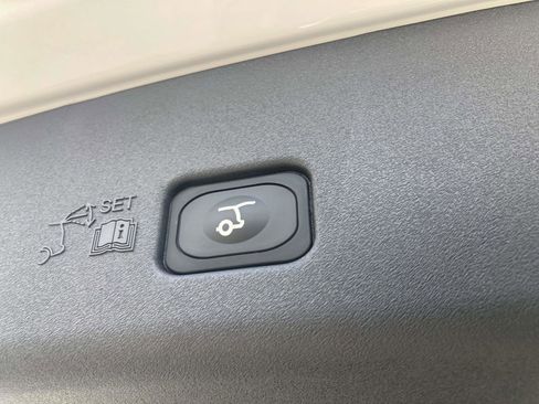 New 2026 Lincoln Nautilus Reserve image 16