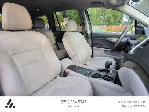 Used 2017 Honda Pilot EX image 18