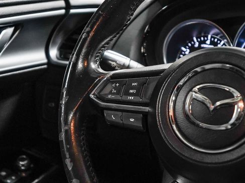 Used 2018 MAZDA CX-9 Touring w/ Touring Premium Package FWD image 16