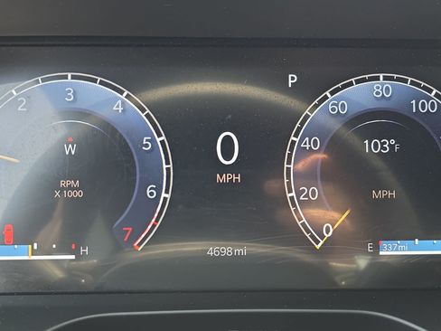 Used 2025 Jeep Grand Cherokee L Laredo AWD/4WD image 17