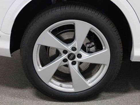 New 2025 Audi Q5 Premium Plus image 35