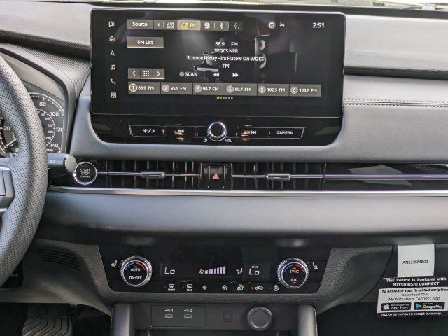 New 2026 Mitsubishi Outlander LE FWD image 18