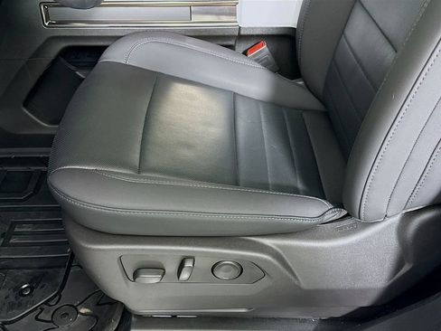 Used 2024 GMC Hummer EV 2X w/ Extreme Off-Road Package image 20