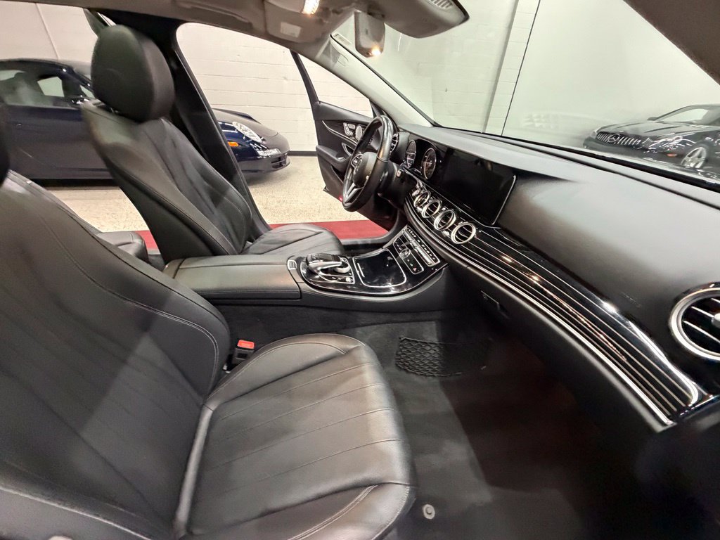 Used 2019 Mercedes-Benz E 450 4MATIC Wagon w/ Premium Package image 37