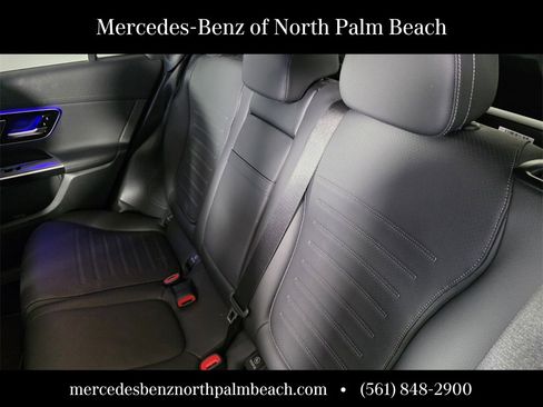 Used 2024 Mercedes-Benz GLC 300 4MATIC image 15