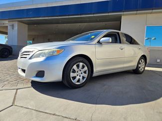 Used 2011 Toyota Camry LE video 2