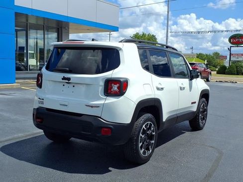 Used 2023 Jeep Renegade Trailhawk image 4