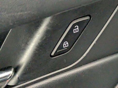 Used 2025 MAZDA CX-70 3.3 Turbo w/ Preferred Package image 11