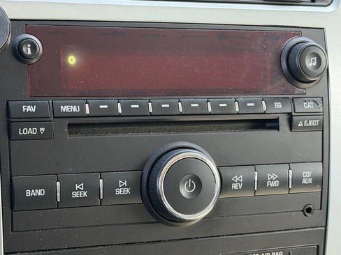 Used 2008 GMC Acadia SLT w/ Cargo Convenience Package image 20