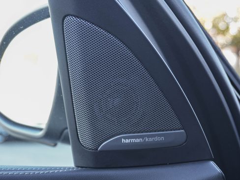 Certified 2025 BMW X5 xDrive40i w/ Climate Comfort Package image 31