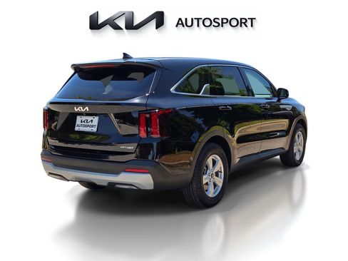 New 2026 Kia Sorento LX FWD image 8