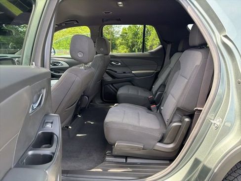 Used 2023 Chevrolet Traverse LT w/ LPO, Floor Liner Package AWD/4WD image 15