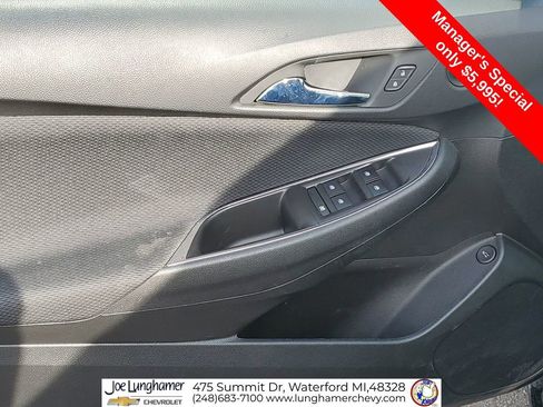 Used 2016 Chevrolet Cruze LT w/ Convenience Package FWD image 21